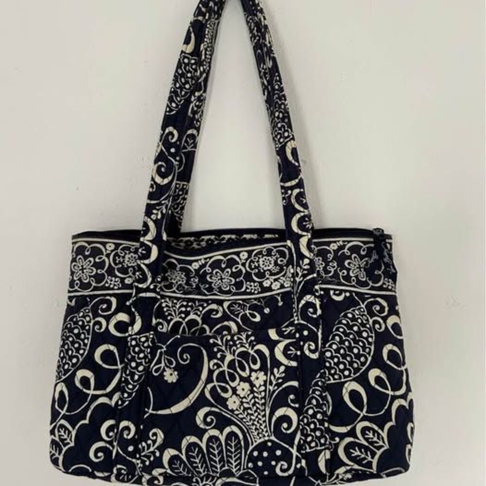 Vera Bradley quilted purse